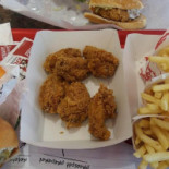 KFC Magheru Nourriture