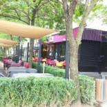 Traffic Lounge Exterior