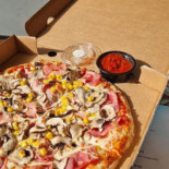 Trenta Pizza Timpuri Noi Mâncare