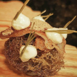 Noua. Bucătărie Românească Nourriture