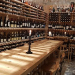 Vino Wines And More În interior