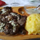 Casa Jienilor Nourriture