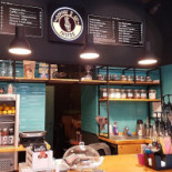 Tzunami Caffe Dentro