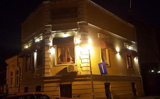 Salsa Caliente Exterior