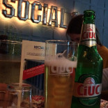 Social 1 À l'intérieur