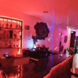 The Black Rose În interior