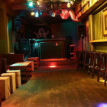 El Dictador În interior