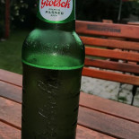 La Curte Băutură