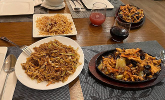 Casa Dragonului Nourriture