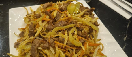 Casa Dragonului Comida