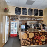 Wood Cafe În interior