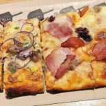 Treevi Pizza Al Taglio Piața Romană Mâncare