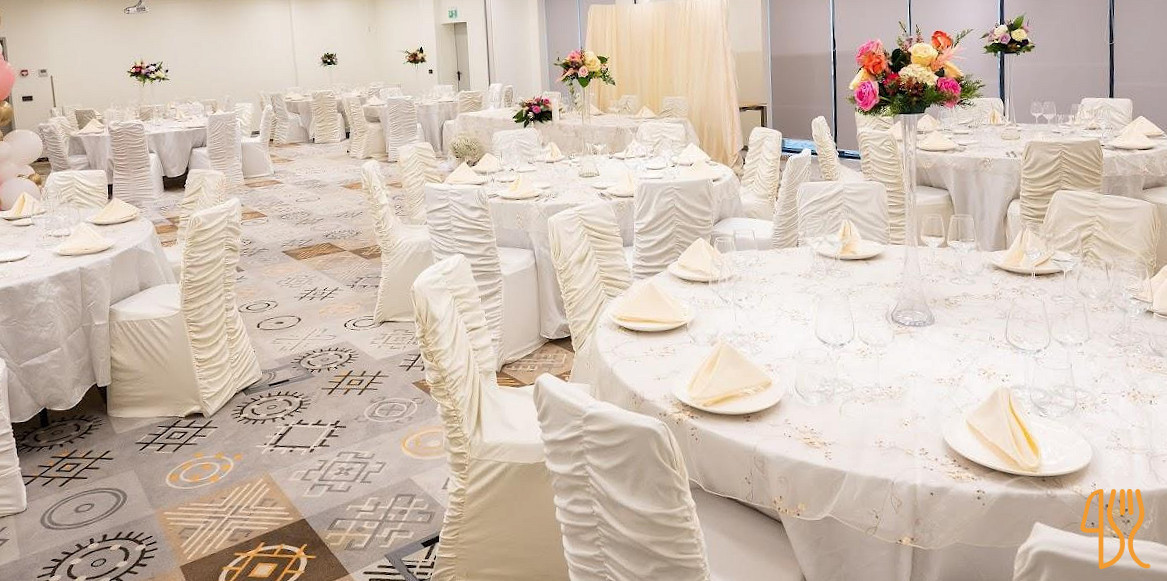 Hanu De Pe Stirbei À l'intérieur