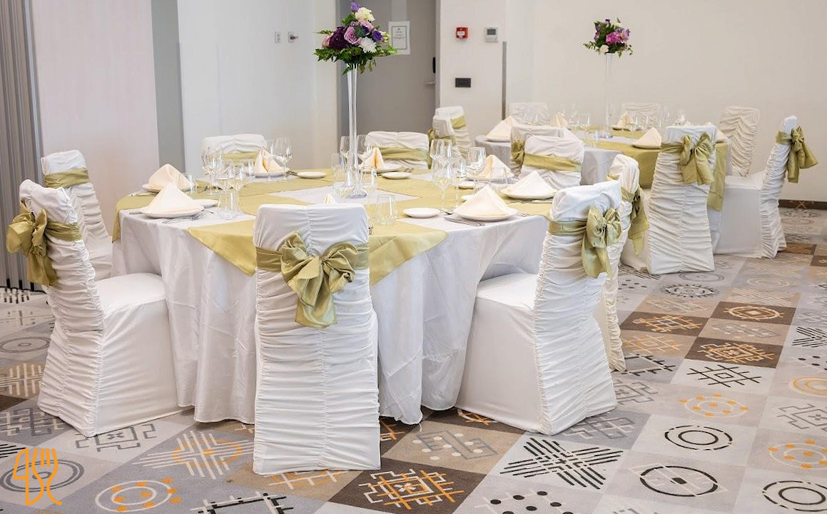 Hanu De Pe Stirbei À l'intérieur