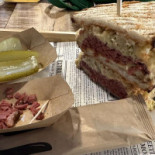 In House Pastrami More Dorobanți Mâncare