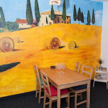 Mad Chef Cafe Bistro În interior