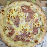 Urban Slice Mâncare