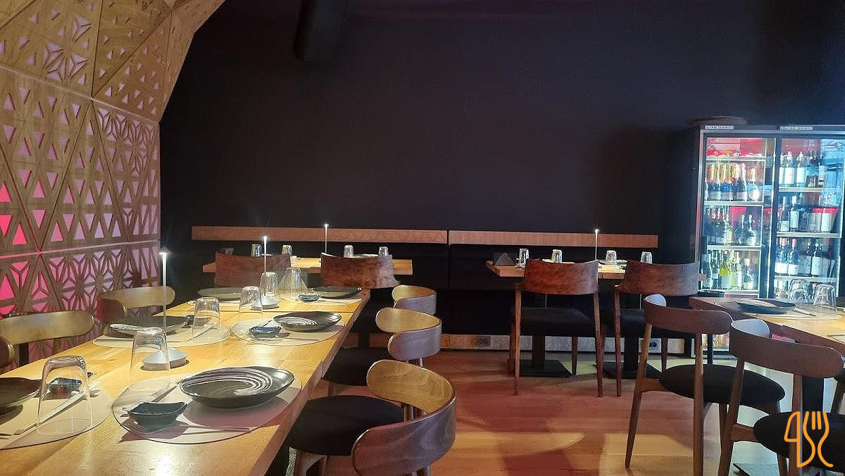 Ruka Izakaya În interior