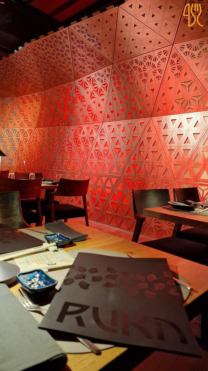 Ruka Izakaya În interior