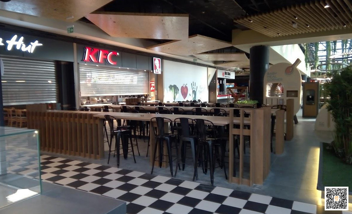 Parklake Shopping Center În interior