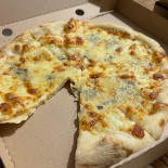 Saucy Pizzerie Artizanala Mâncare