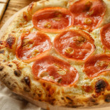 Saucy Pizzerie Artizanala Mâncare