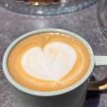 Un Moft Cafe Băutură