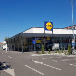 Lidl Exterior