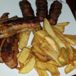 Grill N'roses Mâncare
