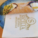 Sicilia Pasticceria Autentica Mâncare