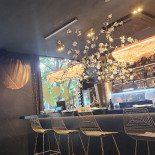 Zensushi Decebal Dentro