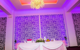 J'adore Grand Ballroom outside