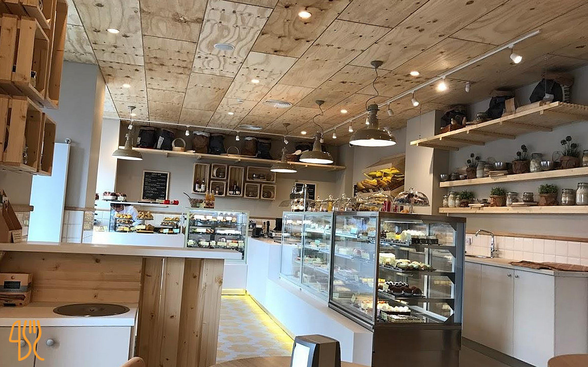 Ana Pan Traian În interior