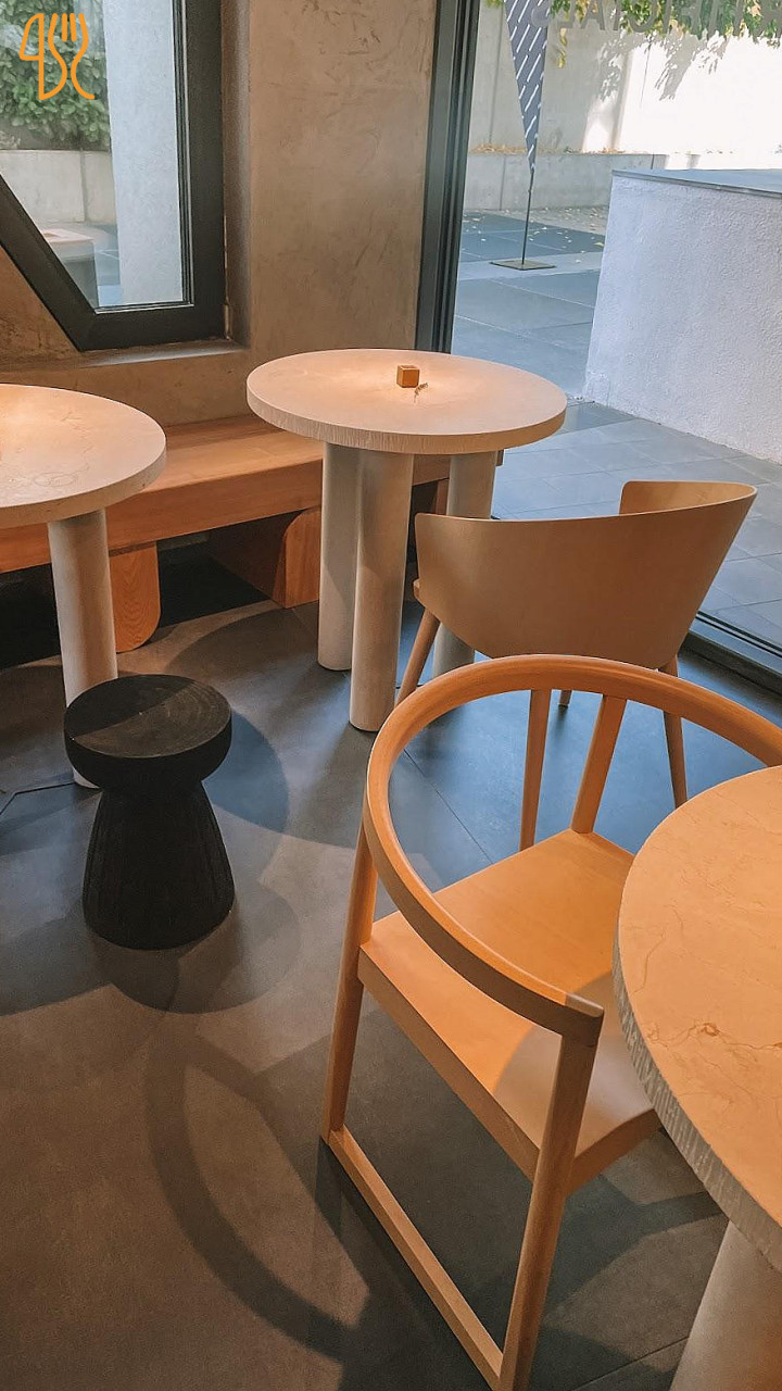 Nood În interior