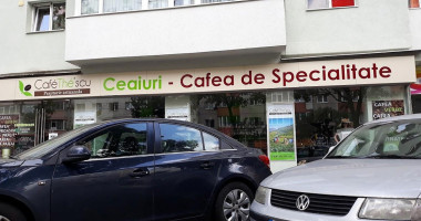 CafeThe'scu Exterior