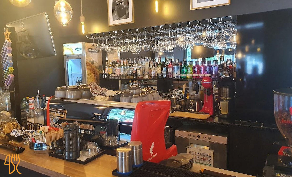 Coppa Coffee Wine Victoria În interior