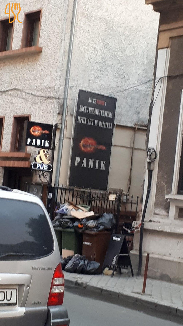 Panik & Pub Exterior