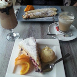 Mon Cher Caffe Decebal Nourriture
