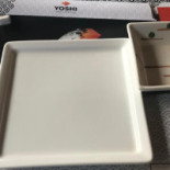 Yoshi Sushi and Teppanyaki Meniu
