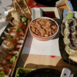 Yoshi Sushi and Teppanyaki Mâncare