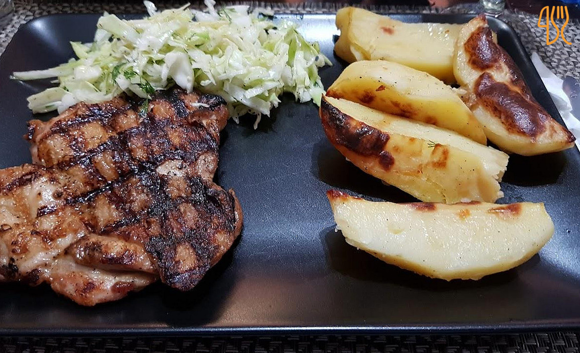 Coltu' Berarilor Comida