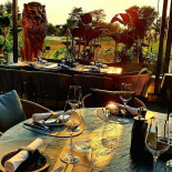 Élephante Bucharest inside