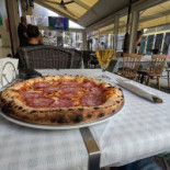 Martina Pizzeria Comida