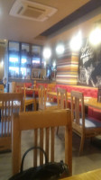 Pizza Hut Dentro
