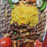 La Hakim Lebanese Grill Mâncare