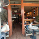 Lolly Pop Lounge Café Exterior