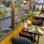 Altra Pizza În interior