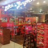 Mon Cher À l'intérieur