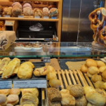 Noua. Bucătărie Românească Nourriture