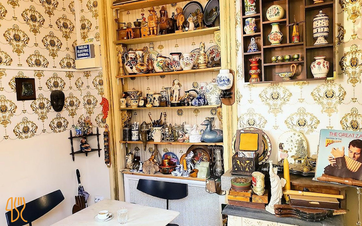 Mingle Vintage Coffee Shop În interior